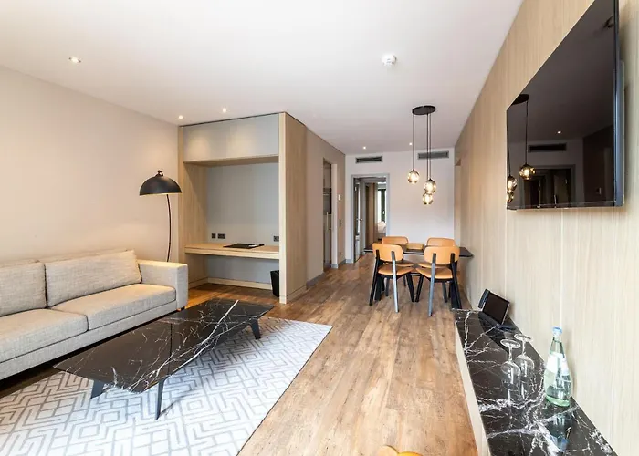 Lejlighedshotel Fourty Three Luxury Serviced 5*