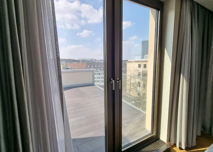 Fourty Three Luxury Serviced 5* Дюссельдорф