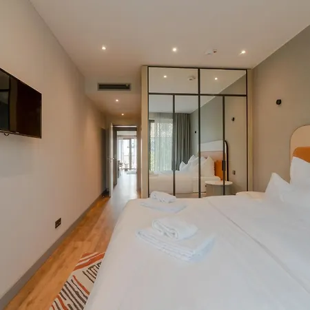 Fourty Three Luxury Serviced 5* דיסלדורף