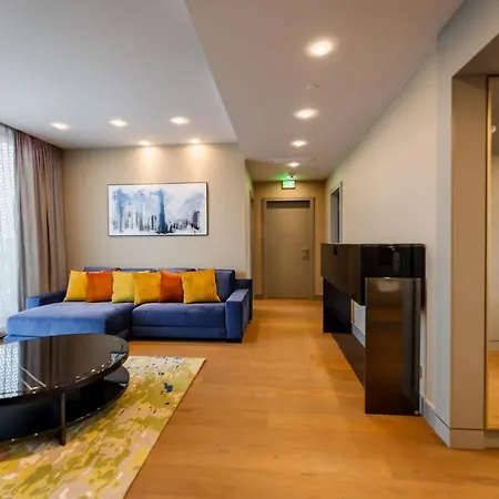 Fourty Three Luxury Serviced דיסלדורף