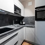 Fourty Three Luxury Serviced 5*