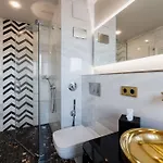 Fourty Three Luxury Serviced 5*