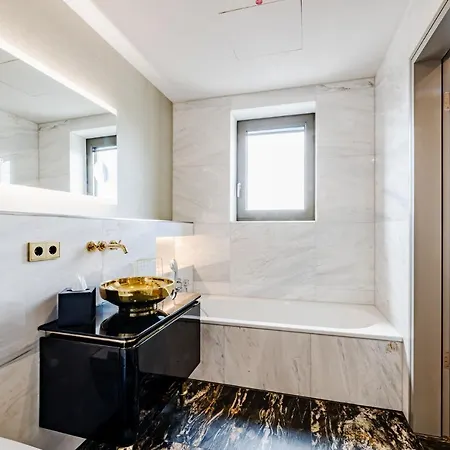 アパートホテル Fourty Three Luxury Serviced デュッセルドルフ