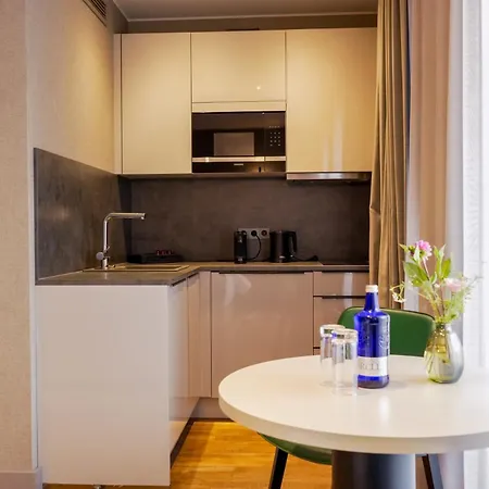 Fourty Three Luxury Serviced شقة فندقية 5*