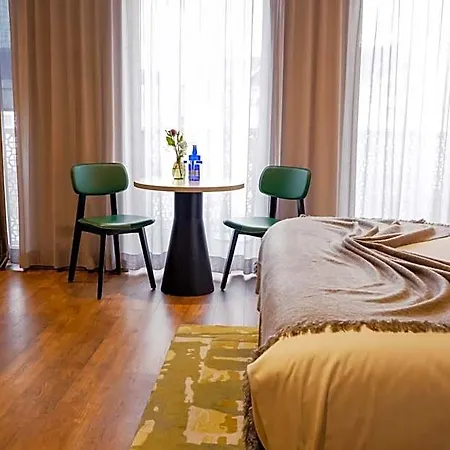 Fourty Three Luxury Serviced