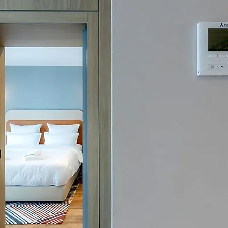 Aparthotel Fourty Three Luxury Serviced