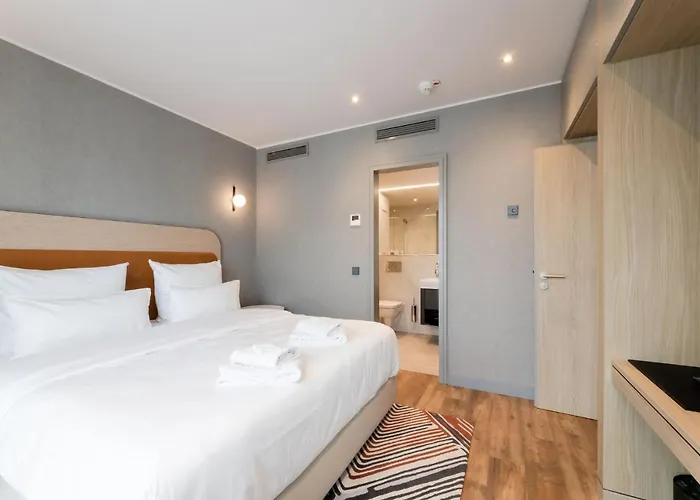 Fourty Three Luxury Serviced 5* Dusseldorf