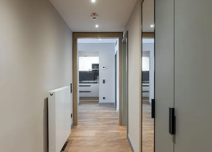 Aparthotel Fourty Three Luxury Serviced 5*