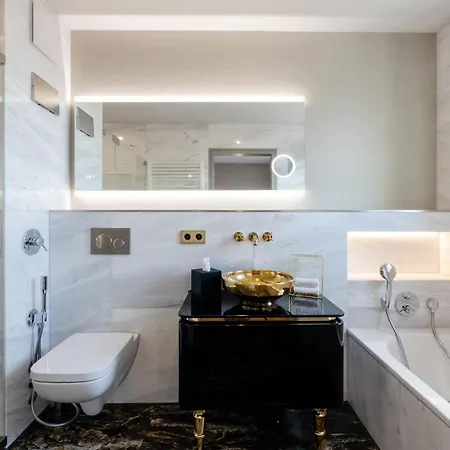 Fourty Three Luxury Serviced