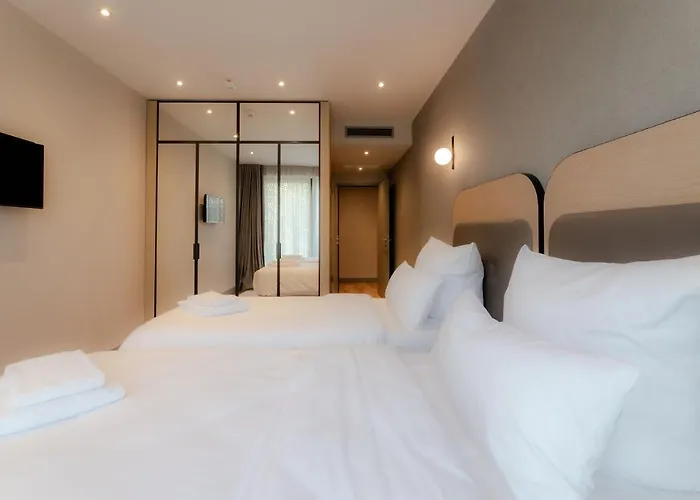 Fourty Three Luxury Serviced Apartmanhotel 5*