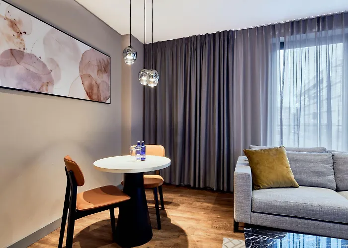 Fourty Three Luxury Serviced 5*